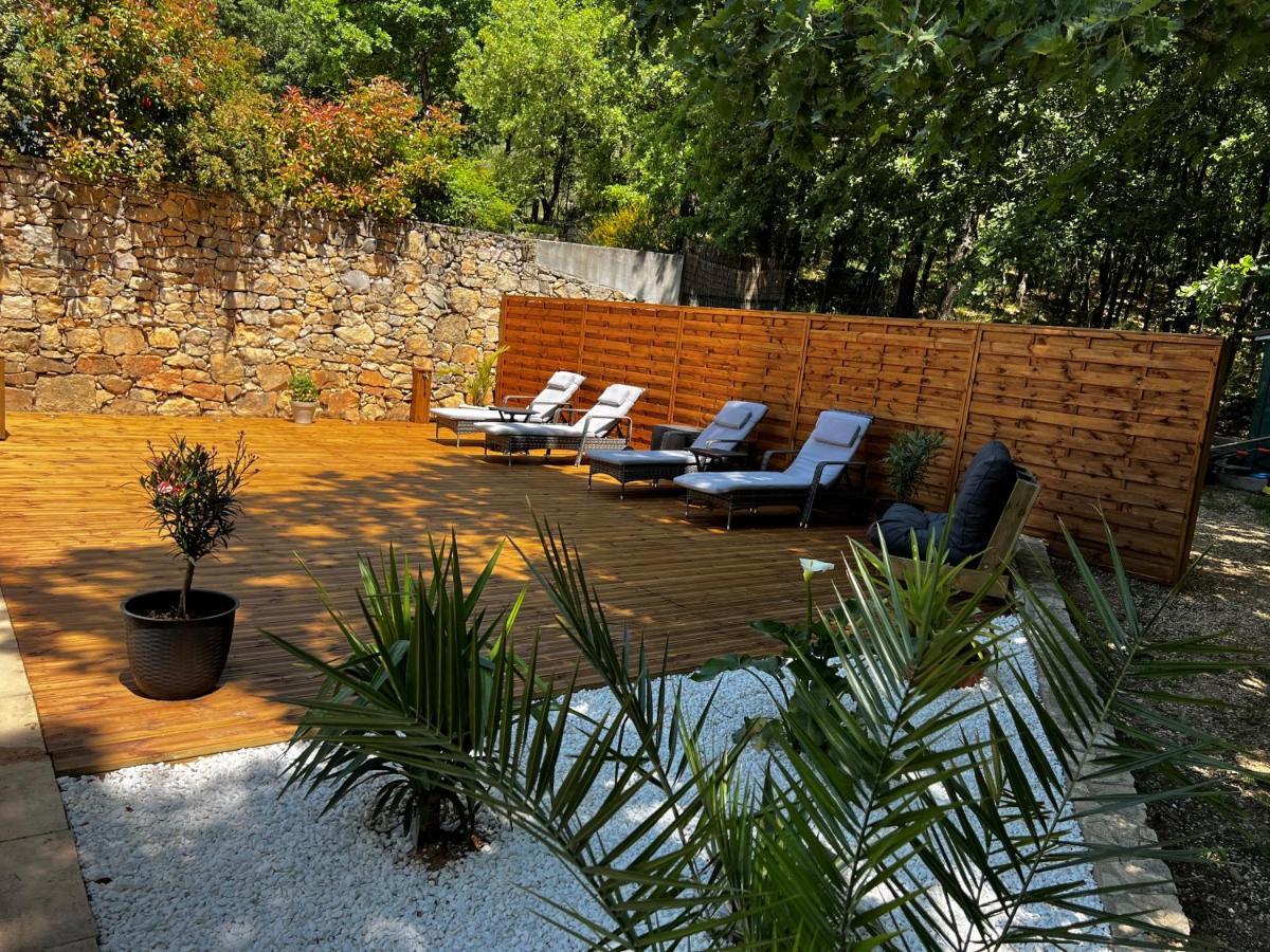 Villa Quinissole Sainte-Anastasie-sur-Issole Exterior foto